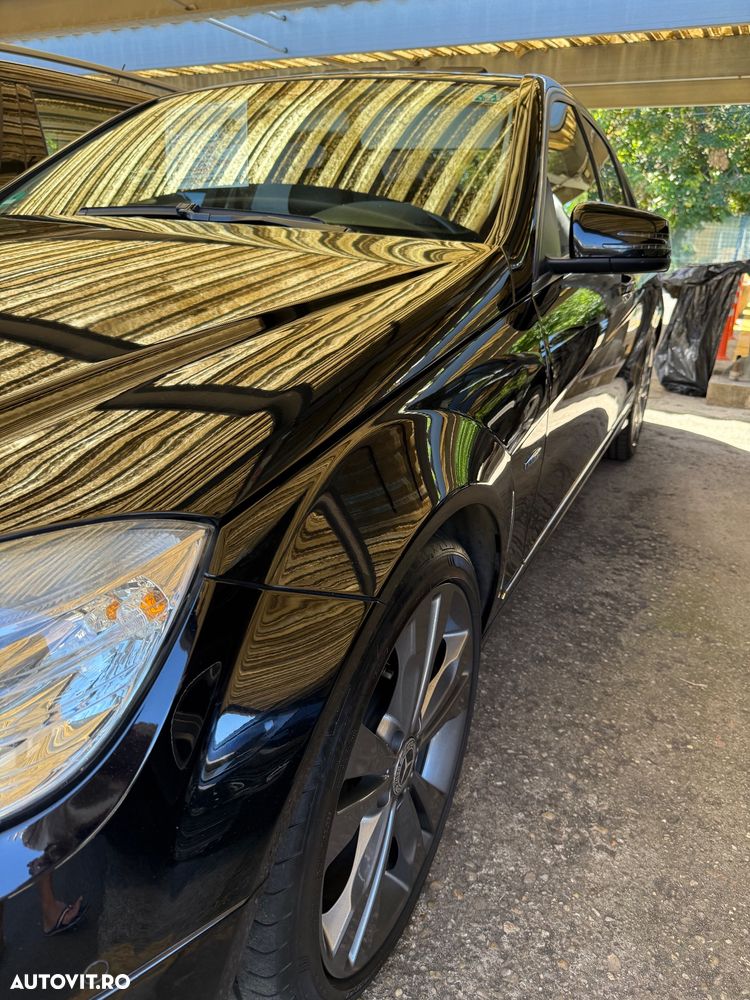 Mercedes-Benz C - 16