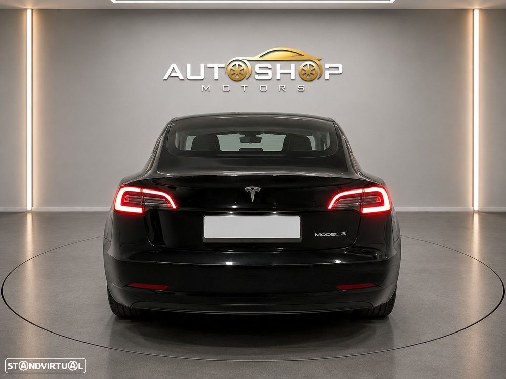 Tesla Model 3 Long-Range Dual Motor AWD - 4
