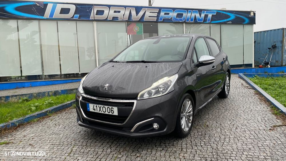 Peugeot 208 1.2 PureTech Signature - 3