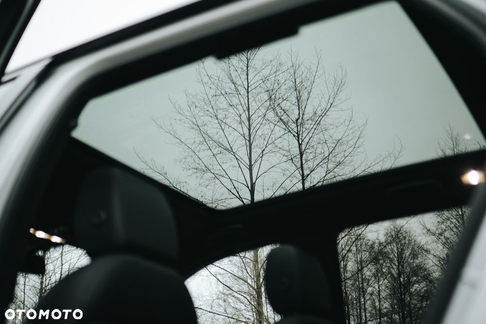 Land Rover Discovery Sport D180 HSE - 28