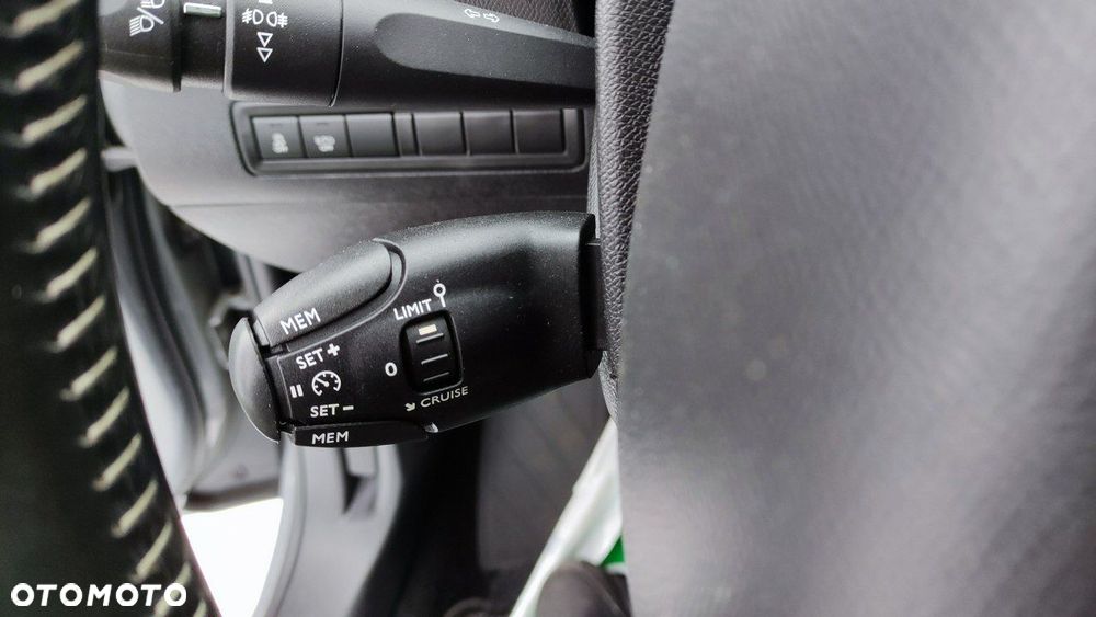 Peugeot 308 - 21