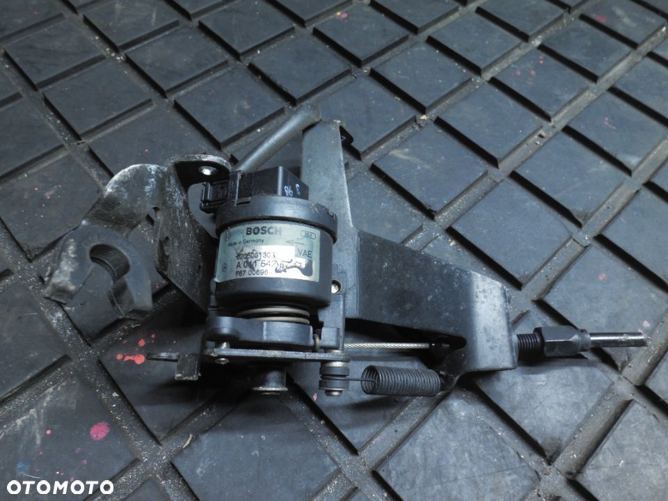 POTENCJOMETR GAZU MERCEDES A0115428717 MERCEDES E KLASA W210 - 1