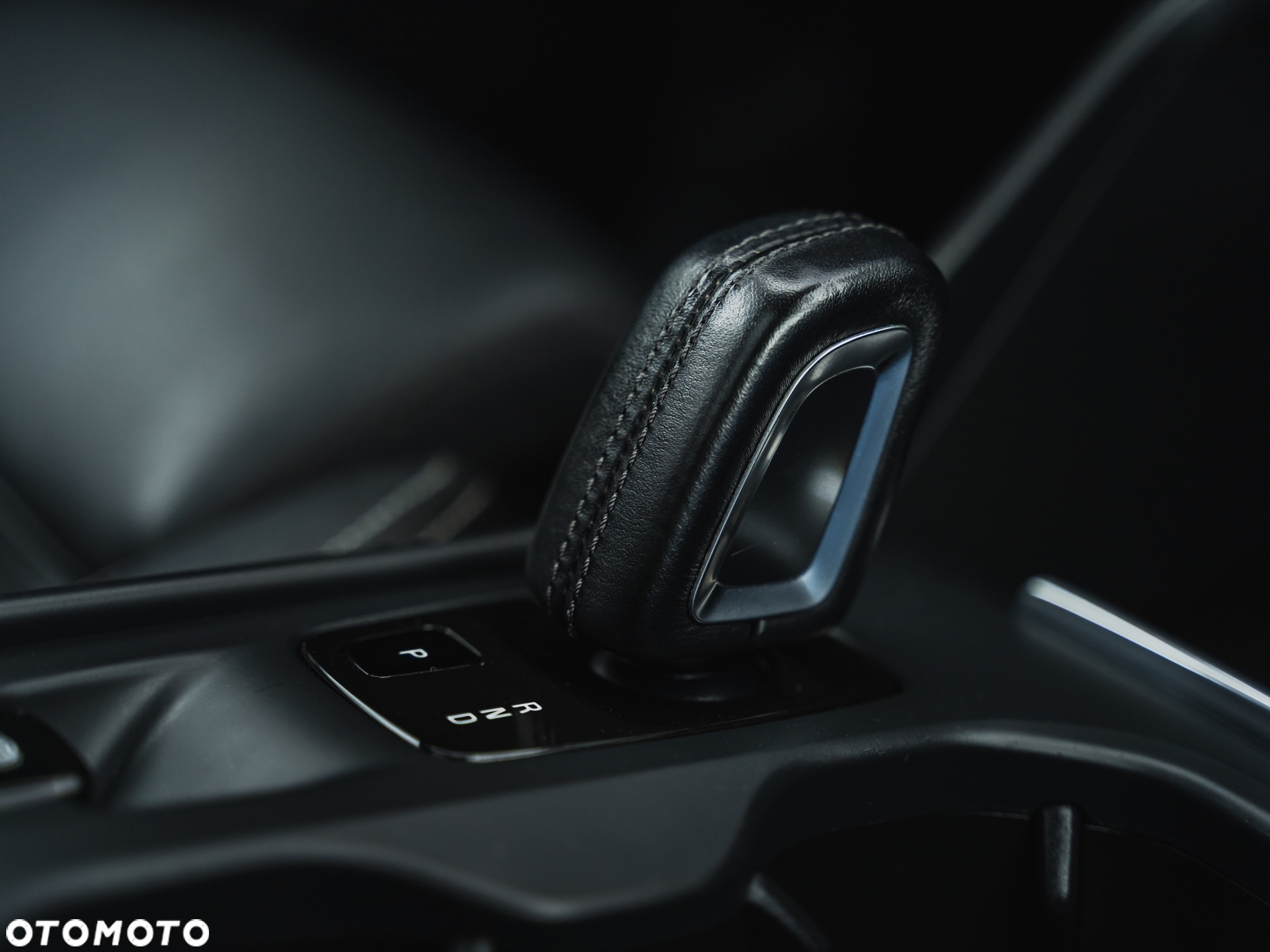 Volvo XC 40 D4 AWD - 22