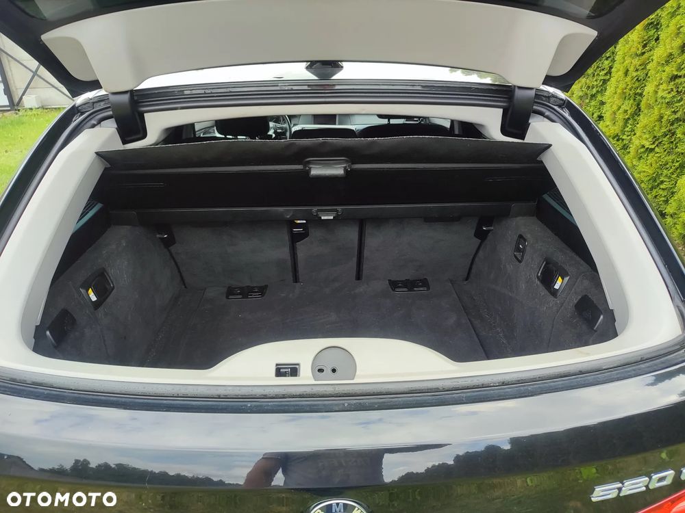BMW Seria 5 520d - 27