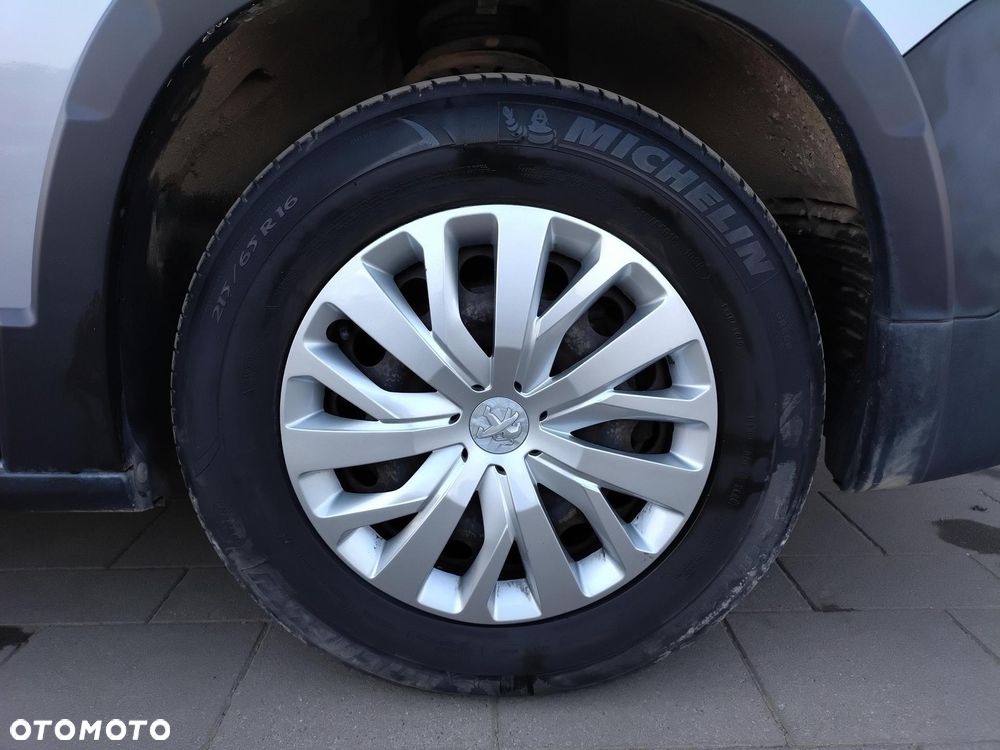 Peugeot Rifter 1.5 BlueHDI Active - 23