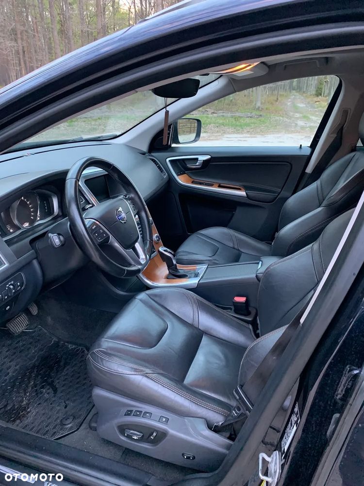 Volvo XC 60 T5 Geartronic Momentum - 10