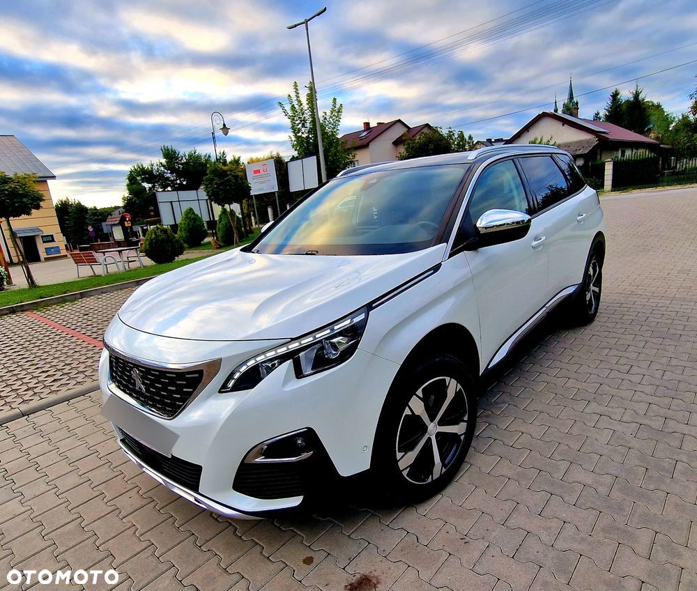 Peugeot 5008 1.6 PureTech Allure S&S EAT8 - 1