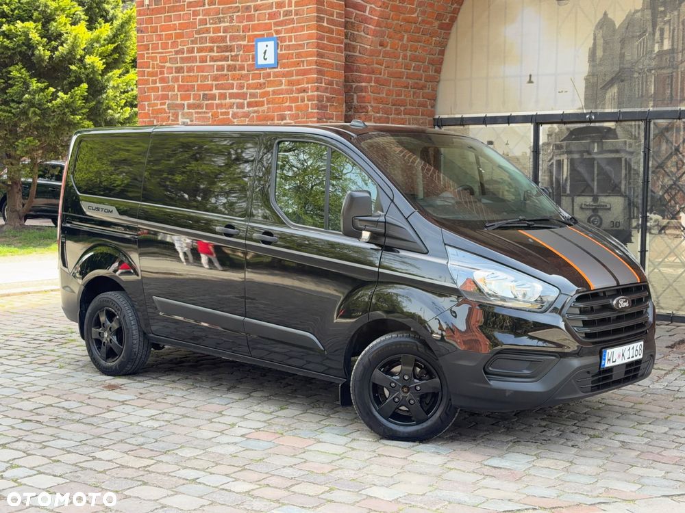 Ford Custom - 4
