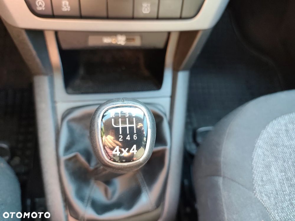 Skoda Yeti 2.0 TDI SCR 4x4 Active - 14