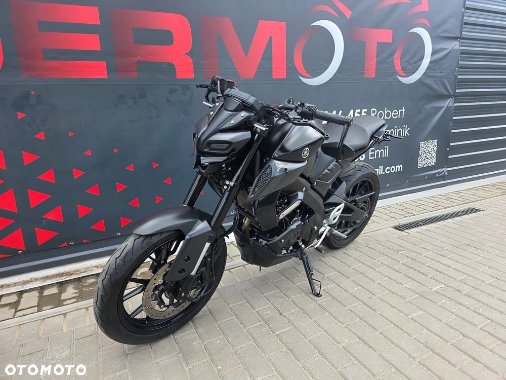 Yamaha MT - 33