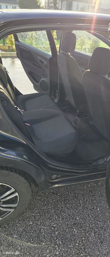 Fiat Grande Punto - 9