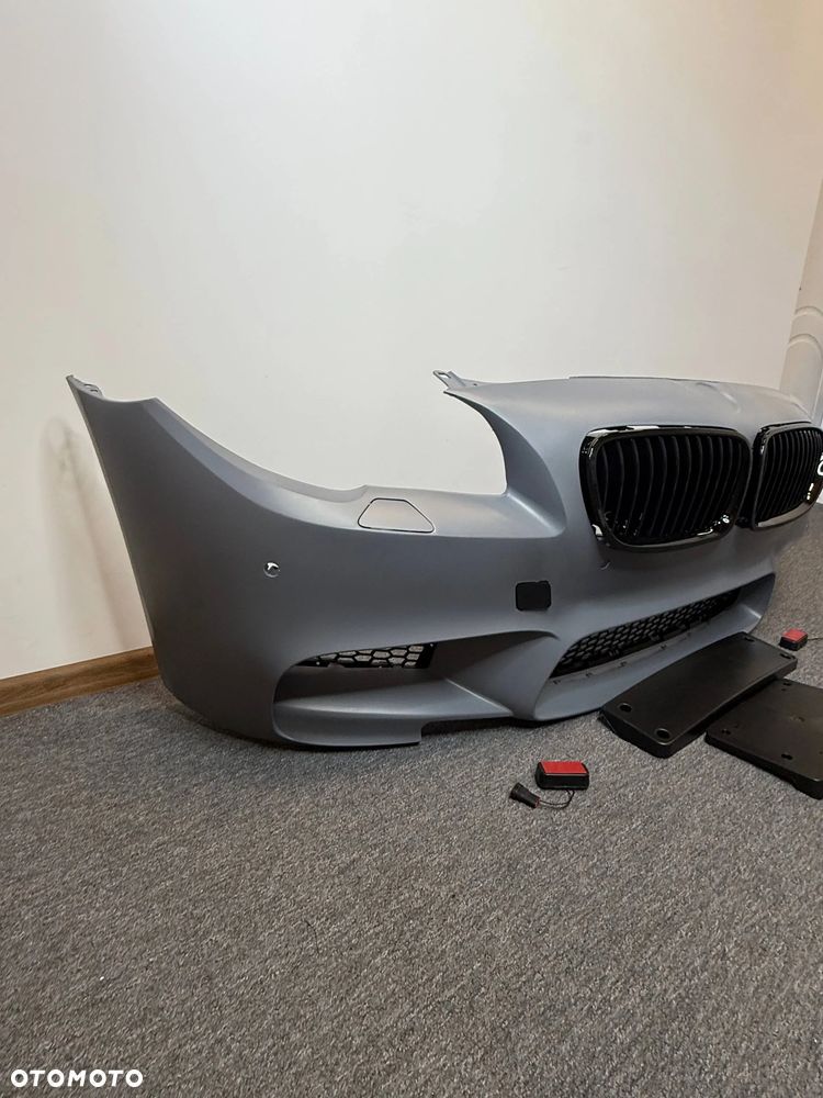 Kompletny Zderzak Przedni BMW Seria 5 F10/F11 2010–2017 – M-Pakiet / Standard - 6