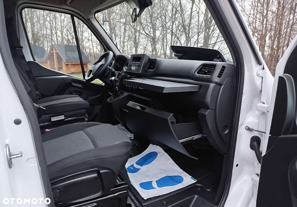 Renault Master - 24