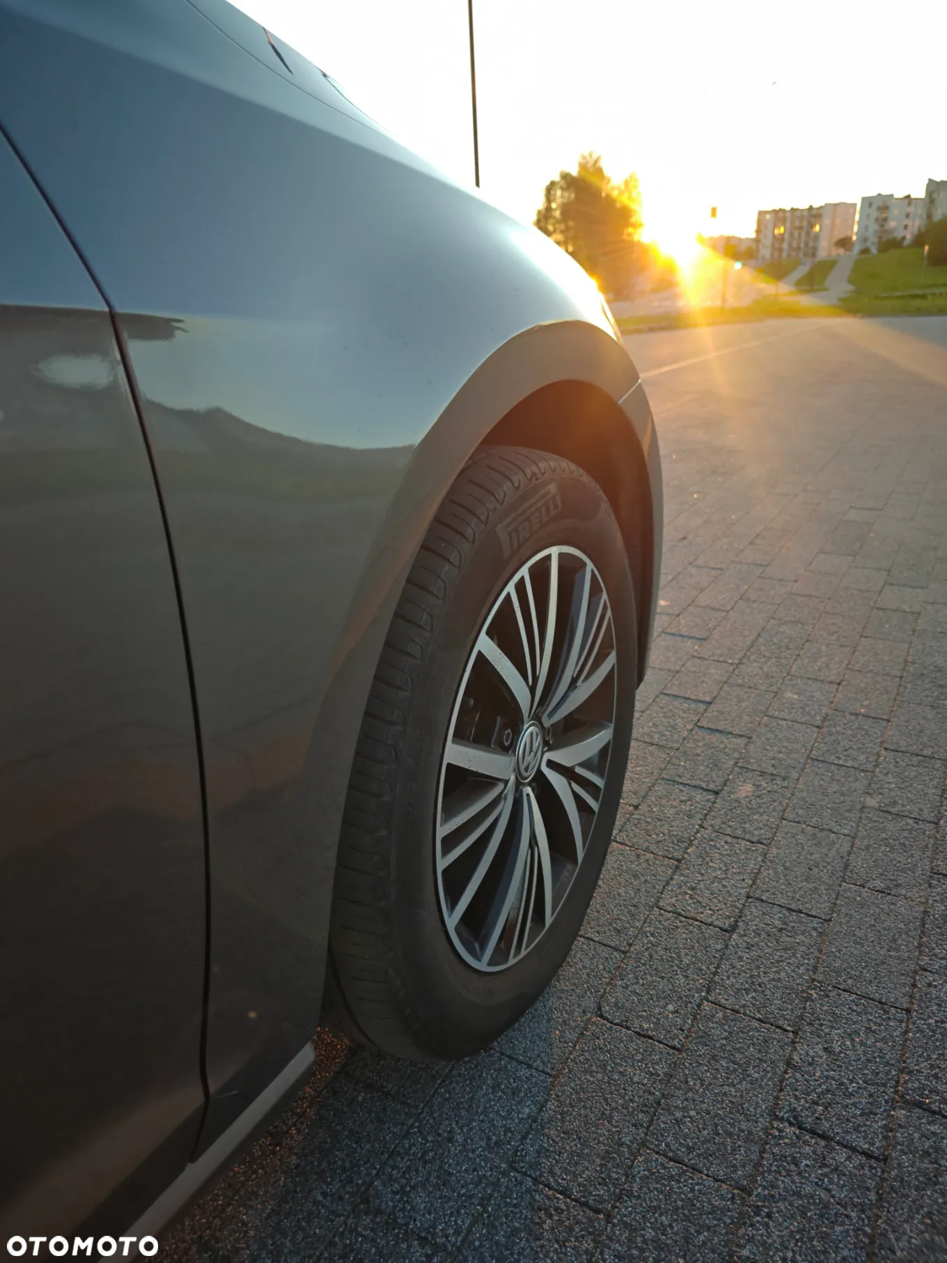 Volkswagen Golf - 10