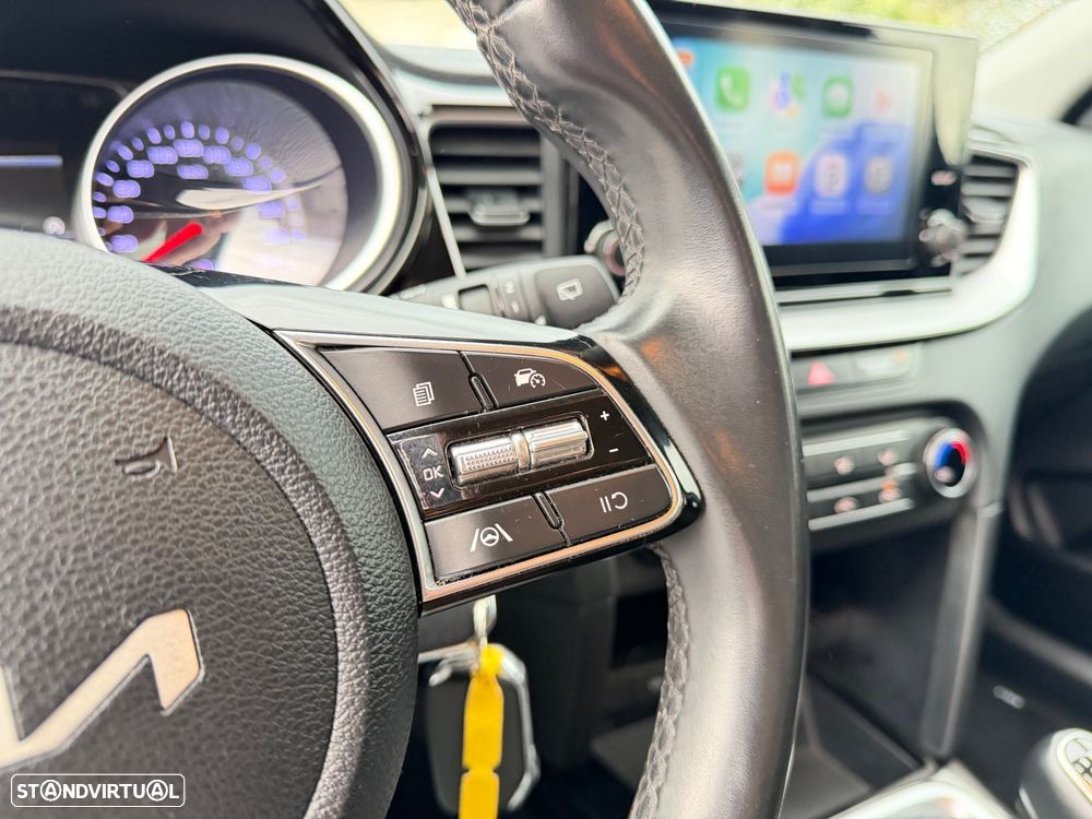 Kia Ceed SW 1.6 CRDi MHEV Dynamic - 24