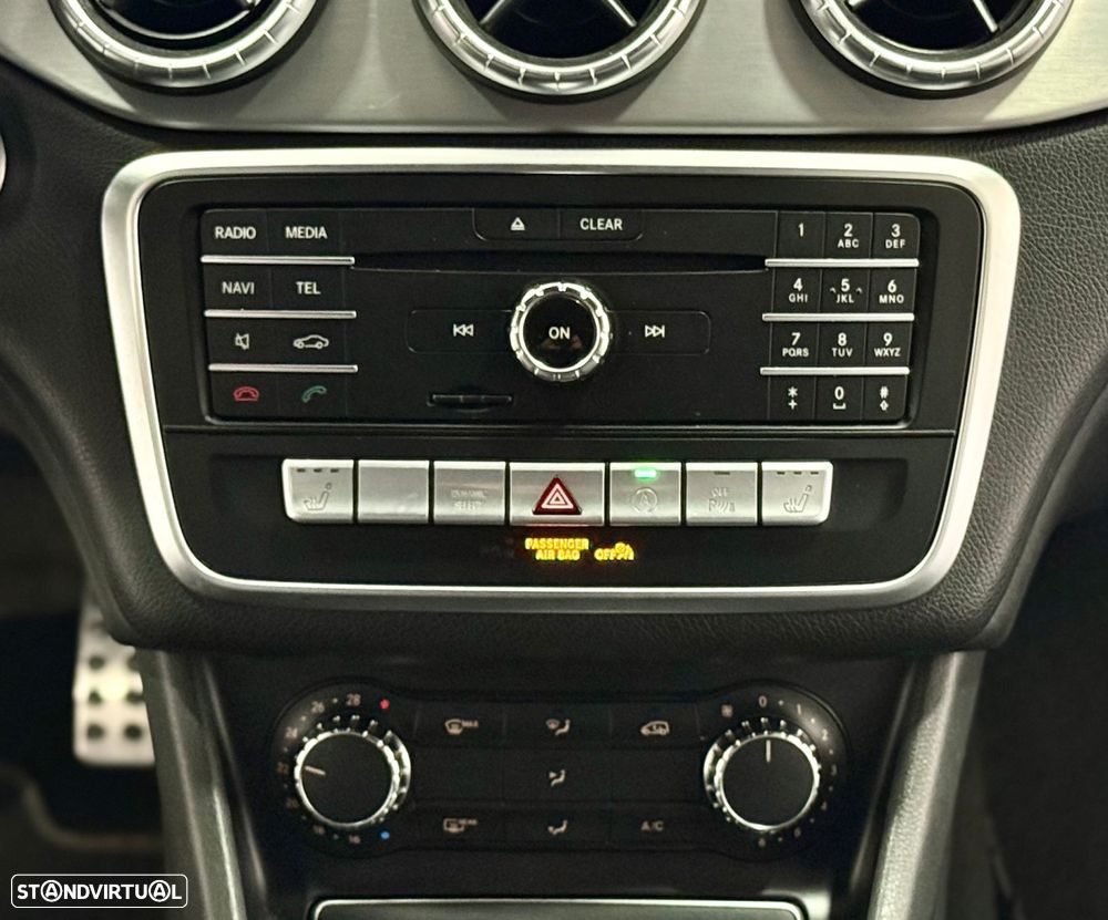 Mercedes-Benz CLA 180 7G-DCT AMG Line - 30