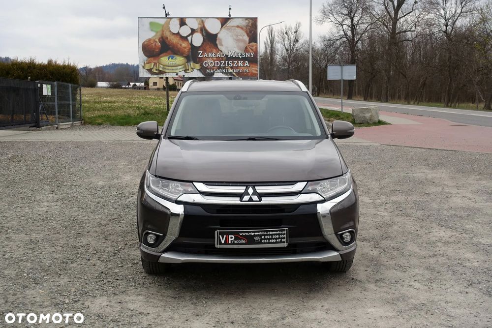 Mitsubishi Outlander 2.2 DI-D 4WD Intense - 2