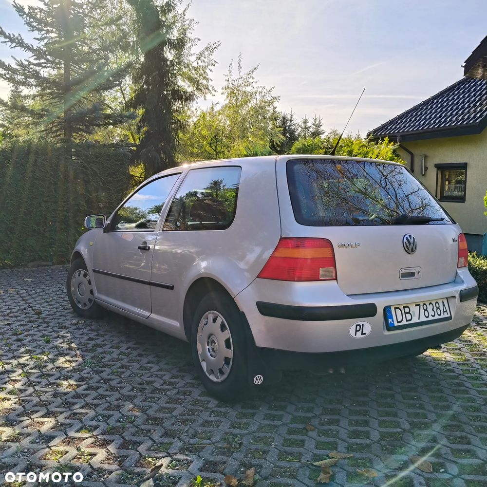 Volkswagen Golf 1.6 - 3