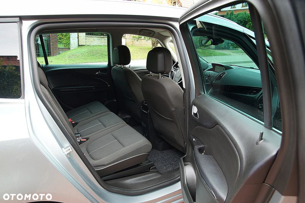 Opel Zafira 1.6 T SIDI Cosmo S&S - 22