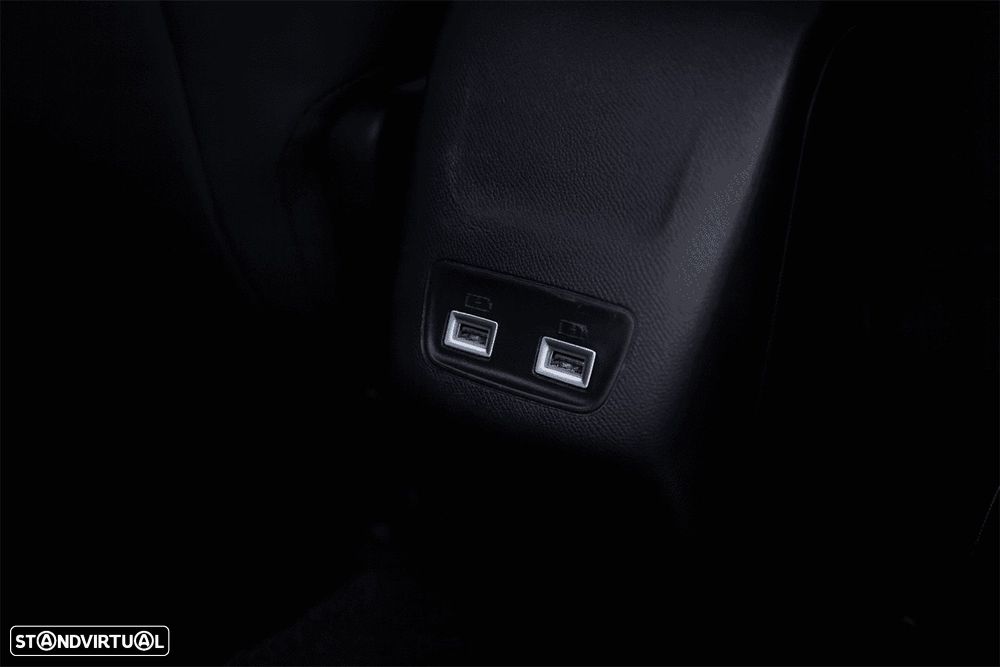 Peugeot e-2008 50 kWh Allure - 41