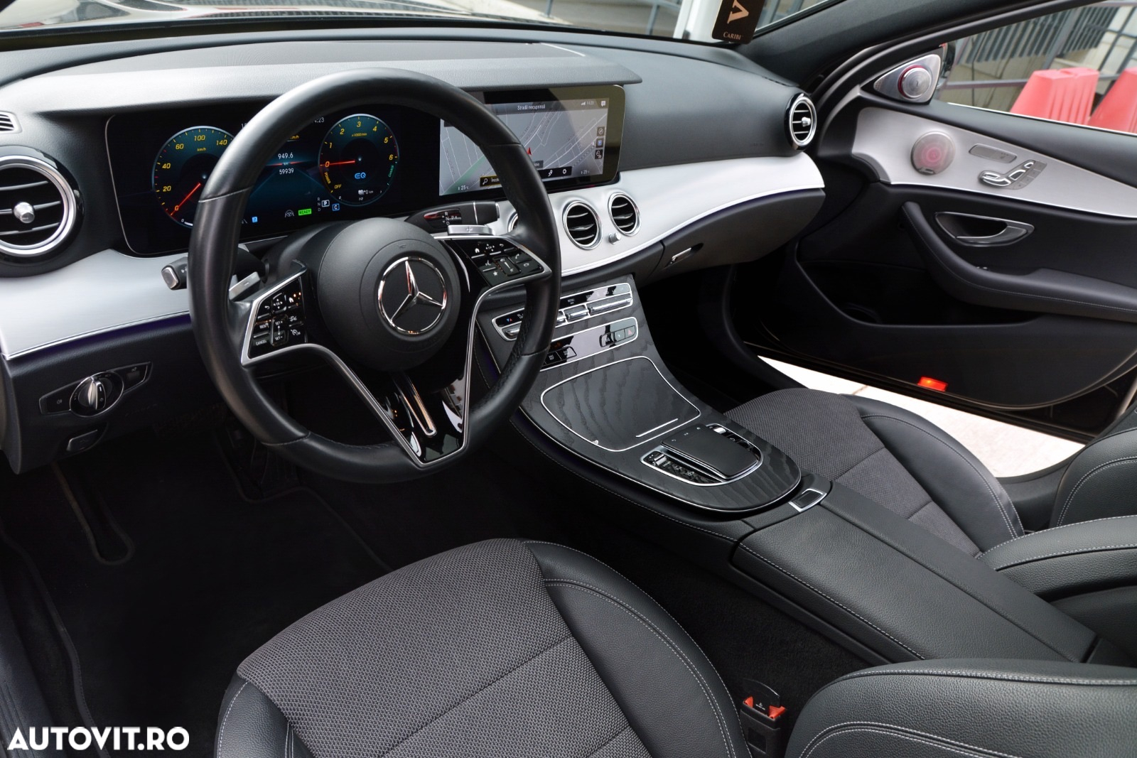 Mercedes-Benz E 300 de Aut. - 9