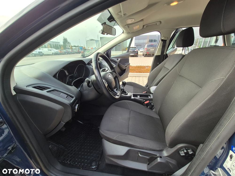 Ford Focus 1.5 TDCi SYNC Edition - 14