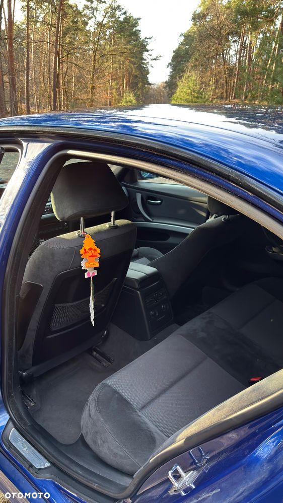 BMW Seria 3 320d - 11