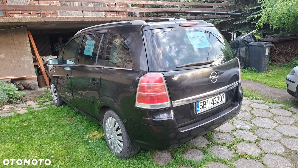 Opel Zafira - 9