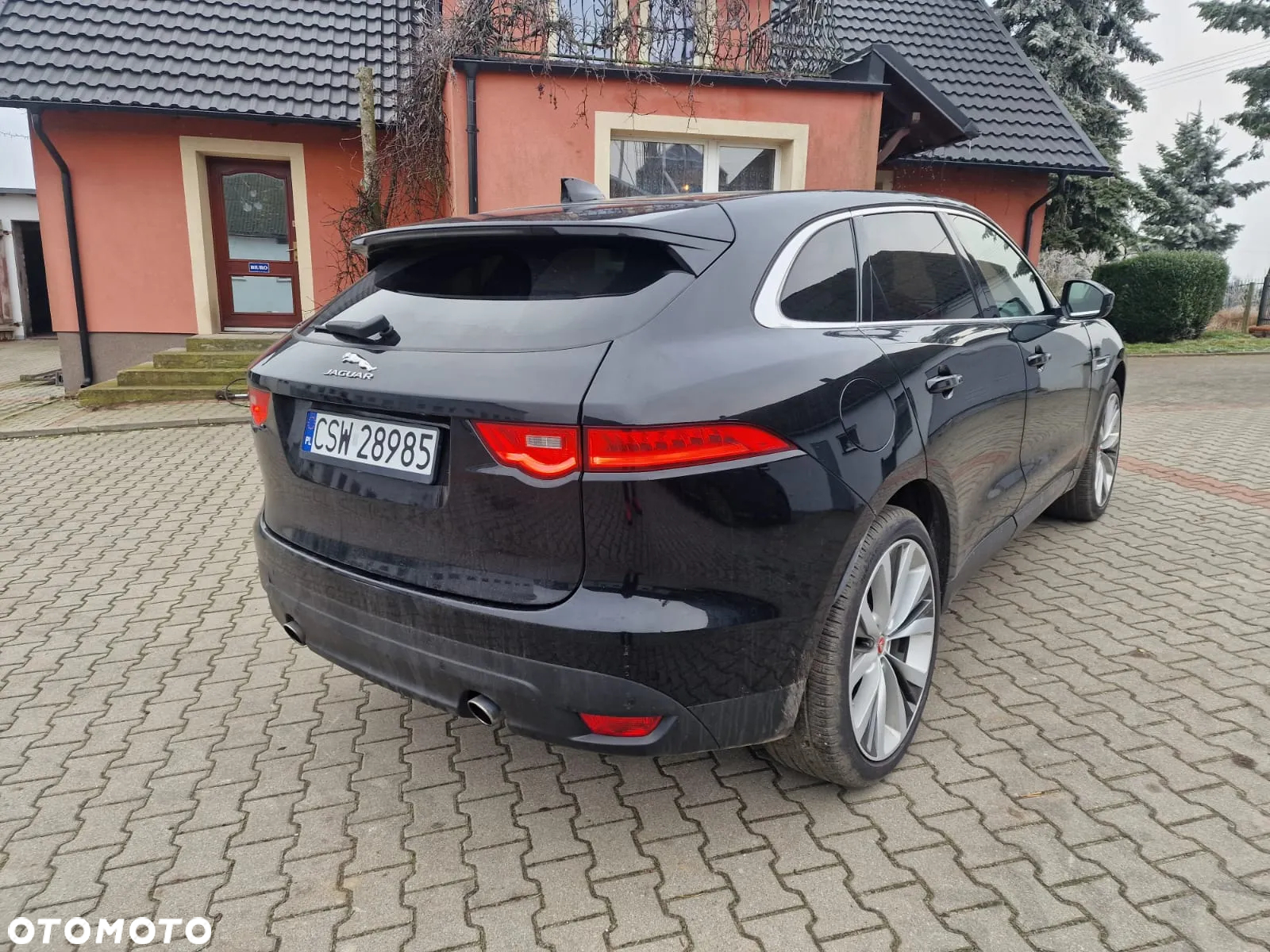 Jaguar F-Pace 25d AWD R-Sport - 4