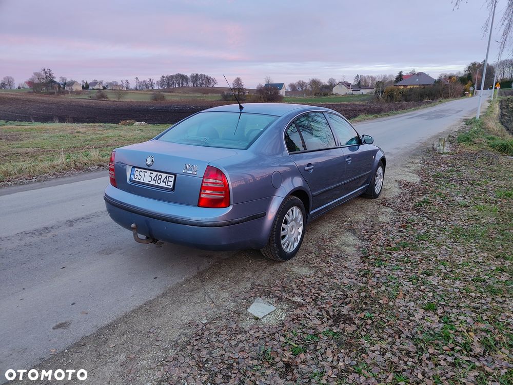 Skoda Superb 1.9 TDI Ambiente - 3