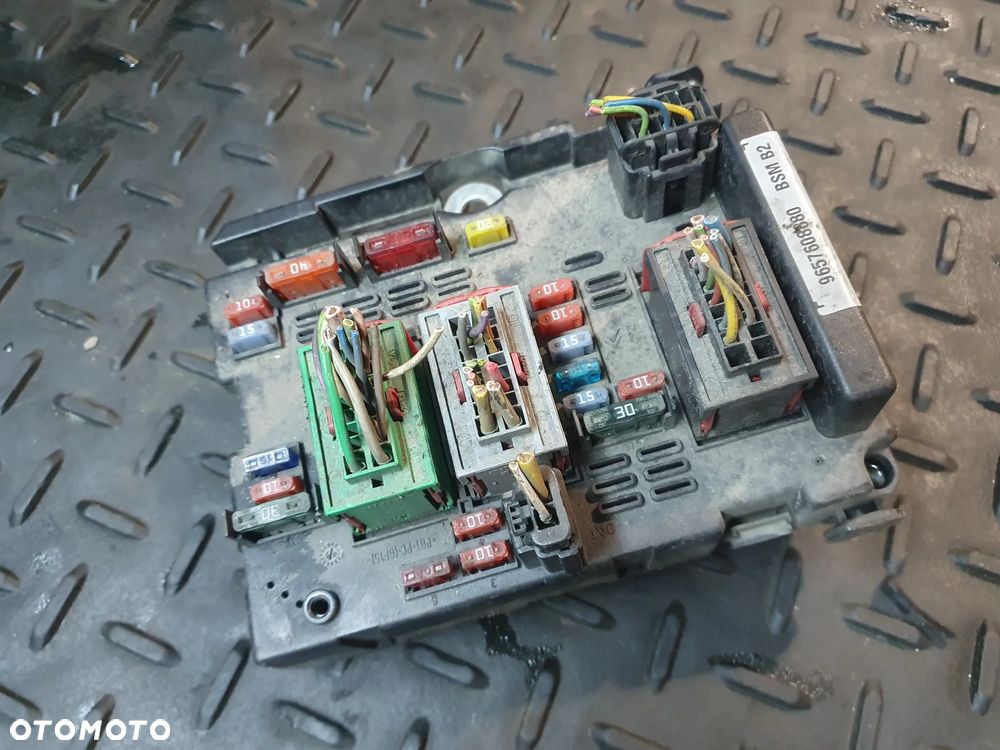 BSM MODUŁ SKRZYNKA BSM B2 PEUGEOT 206 207 307 CITROEN C2 C3 C4 9657608880 - 3