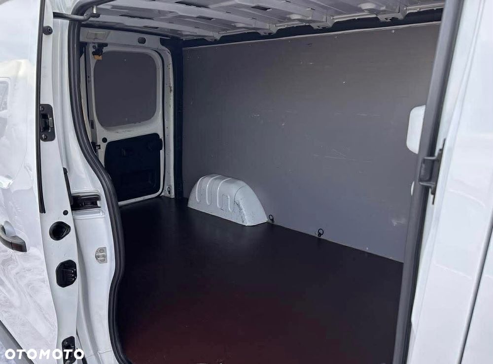 Opel Vivaro - 5