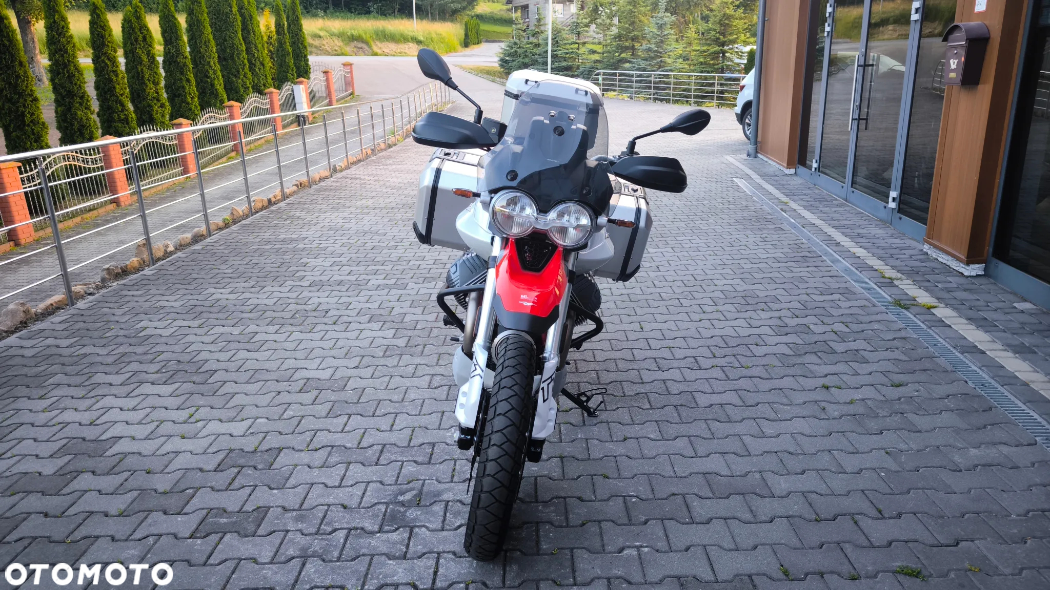Moto Guzzi V85 - 7