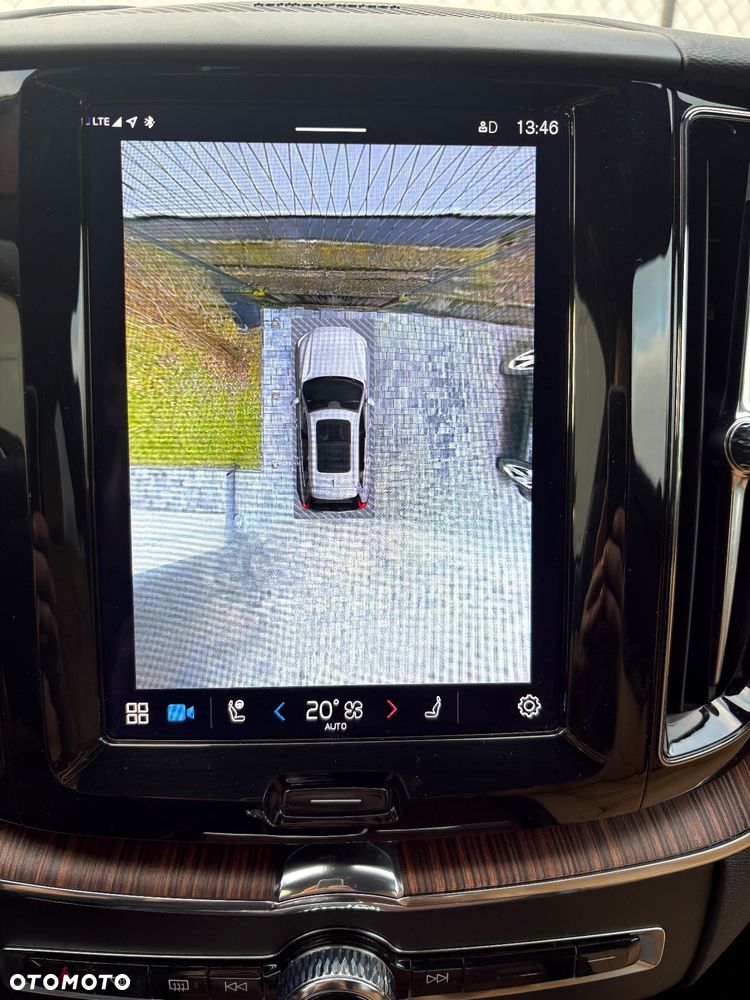 Volvo XC 60 B5 B AWD Plus Dark - 15