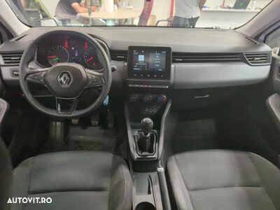 Renault Clio - 6
