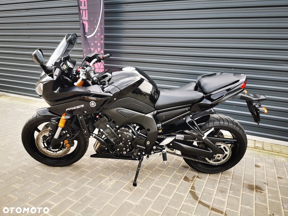 Yamaha FZ8 - 5