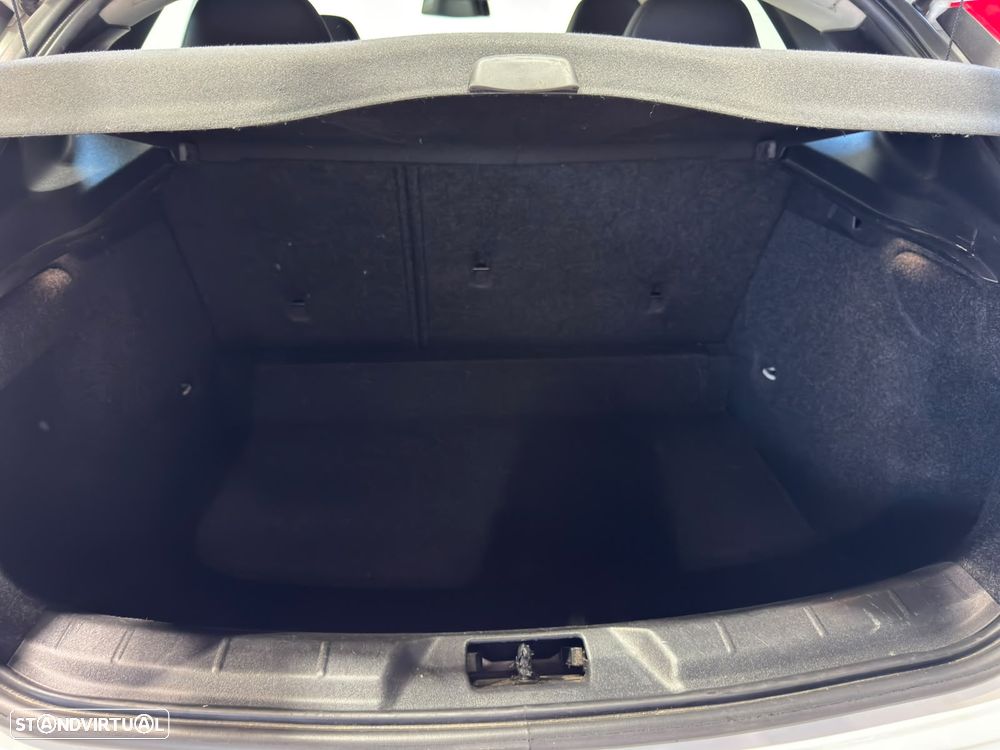 Volvo V40 1.6 D2 Eco Momentum - 11