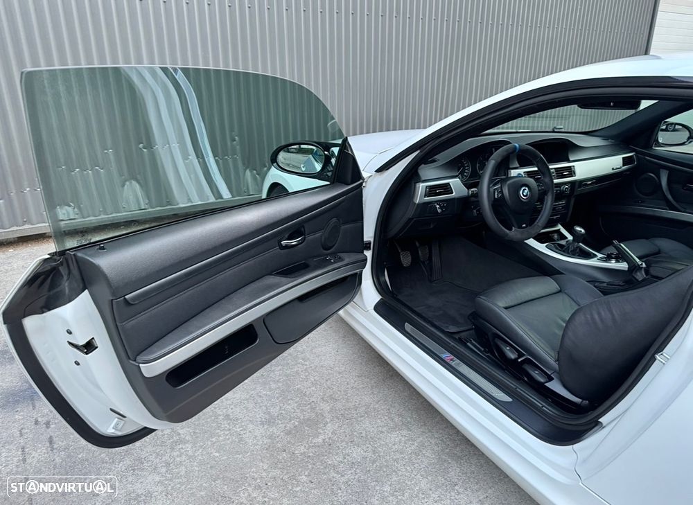 BMW 320 d Coupe - 17