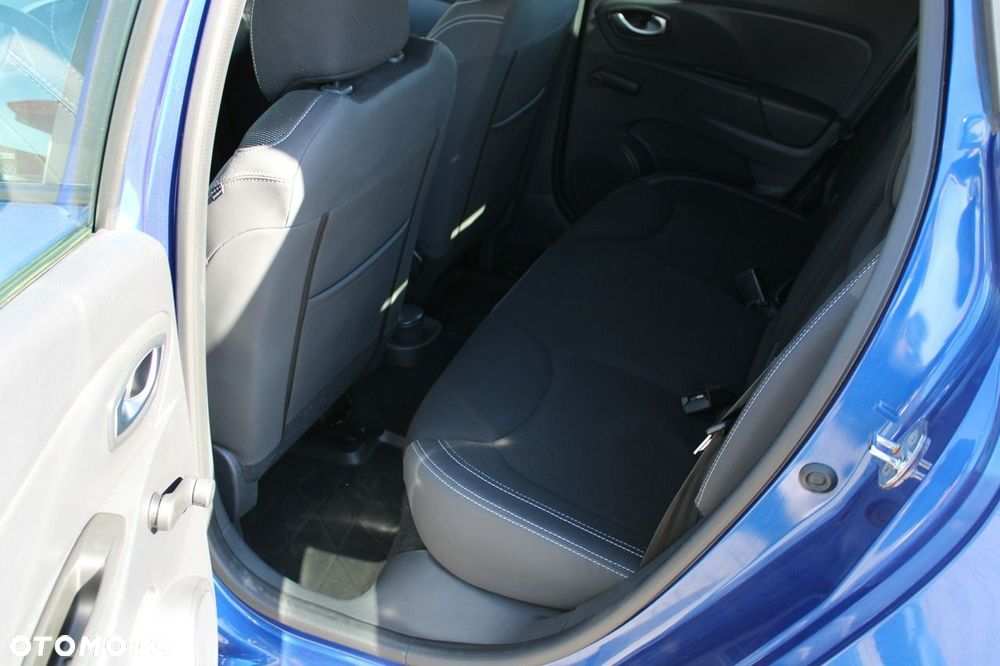 Renault Clio 1.2 16V 75 Business - 24