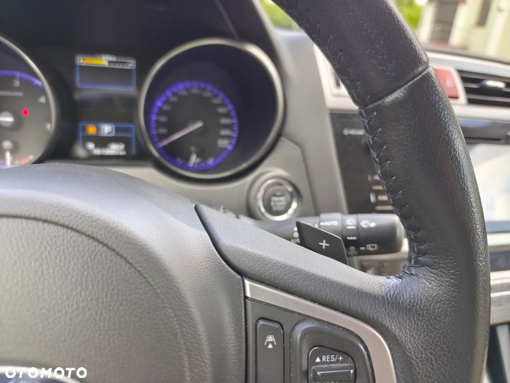Subaru Outback 2.0D Exclusive Lineartronic - 33