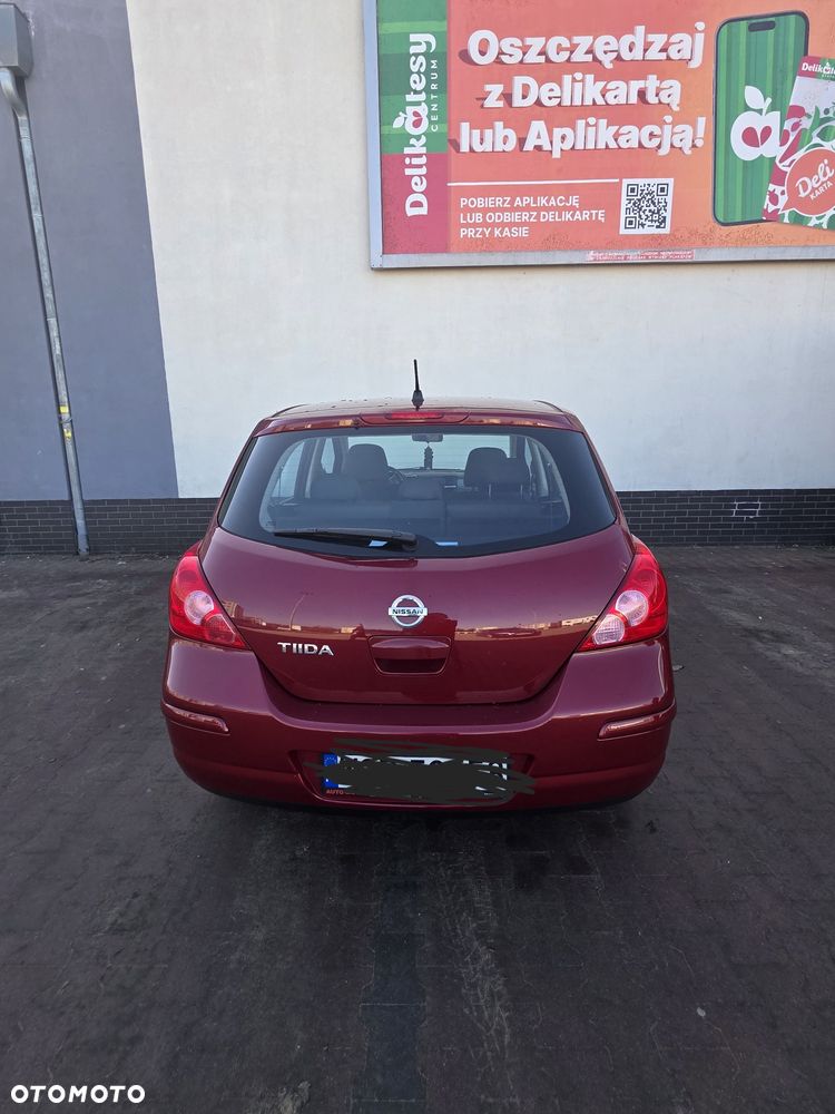 Nissan Tiida - 2