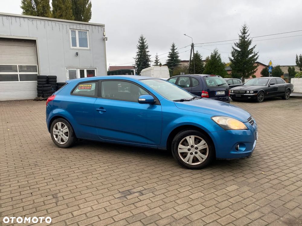 Kia Ceed ver-1-6-cvvt-dream--team-edition - 3