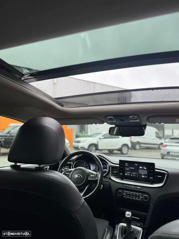 Kia Ceed SW 1.6 CRDi MHEV Drive+SRF - 5