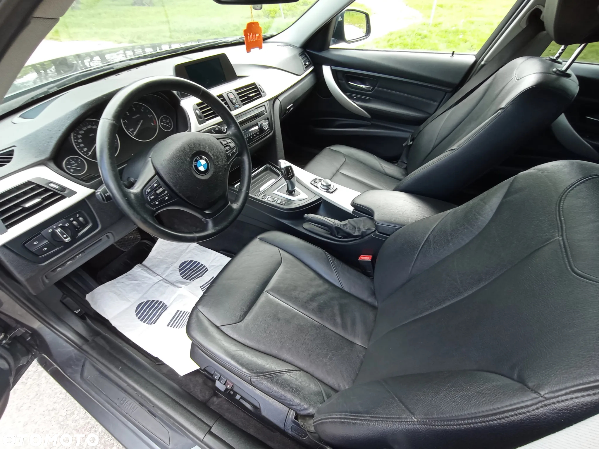 BMW Seria 3 - 18