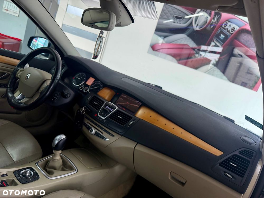 Renault Laguna 2.0 dCi Initiale - 31