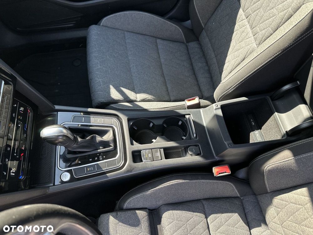 Volkswagen Passat 2.0 TDI EVO Business DSG - 26