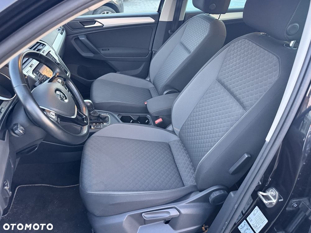 Volkswagen Tiguan - 16