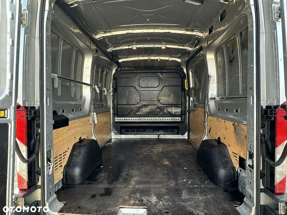 Ford Transit - 9