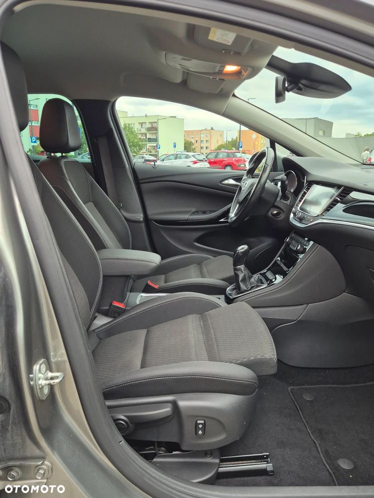 Opel Astra 1.4 Turbo Innovation - 13