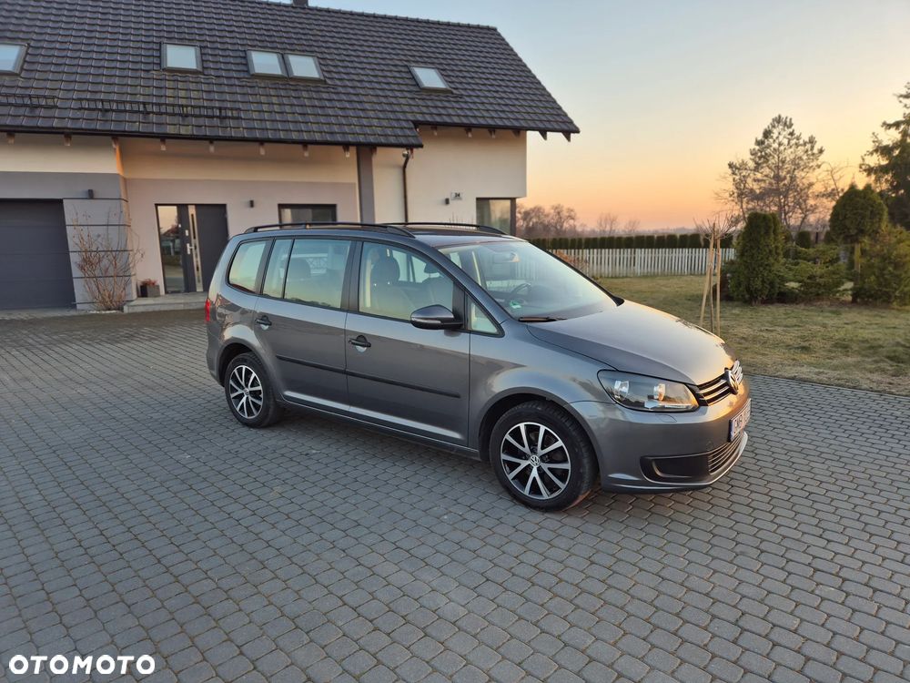 Volkswagen Touran 1.6 TDI DPF BlueMotion Technology DSG Comfortline - 9